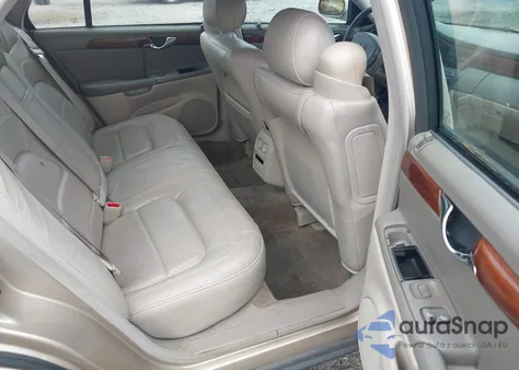 2005 Cadillac Deville Livery z USA, uszkodzony, nr VIN 1G6KD54Y05U244731